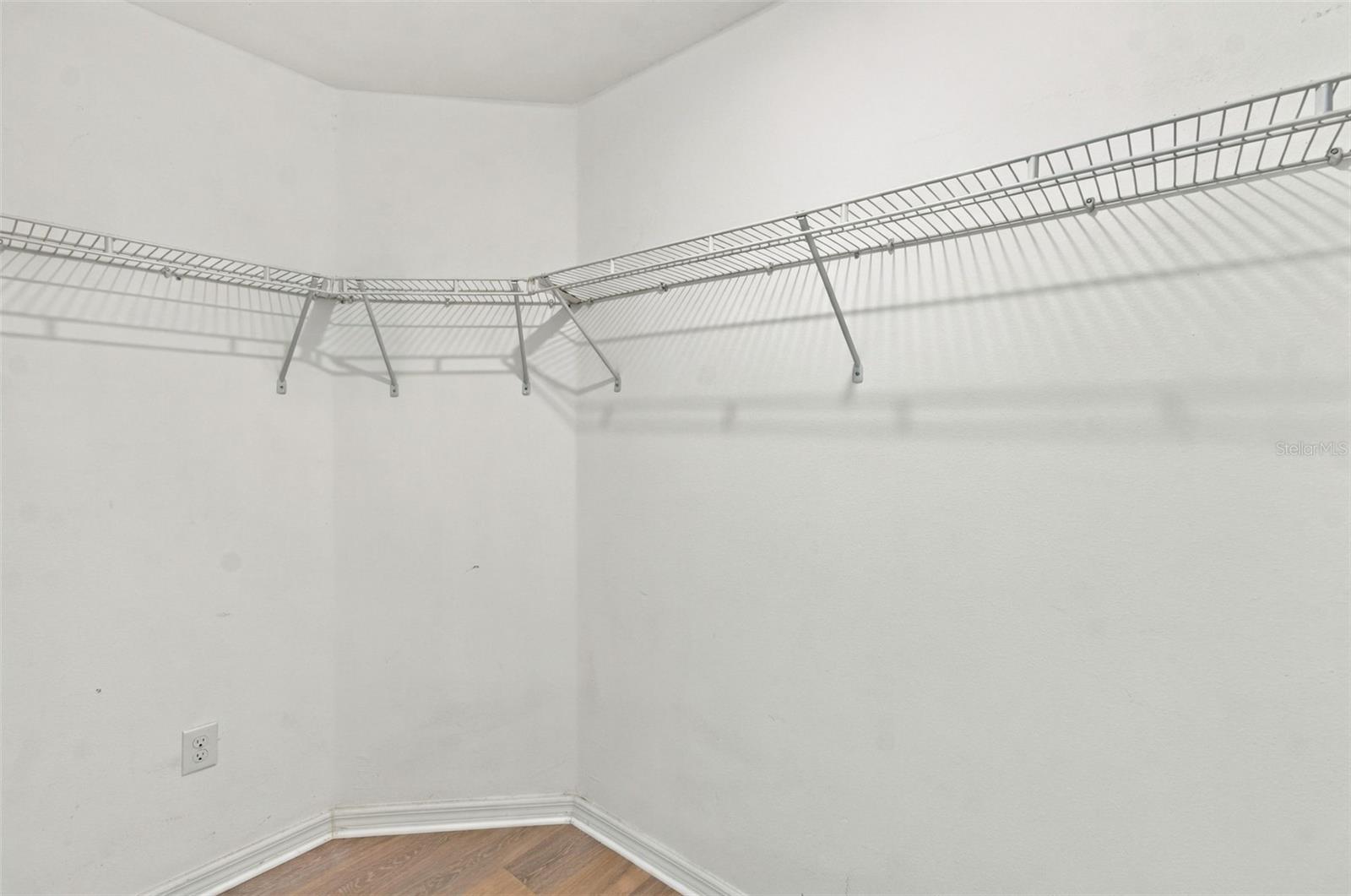 4110 CAT MINT ST — photo 28