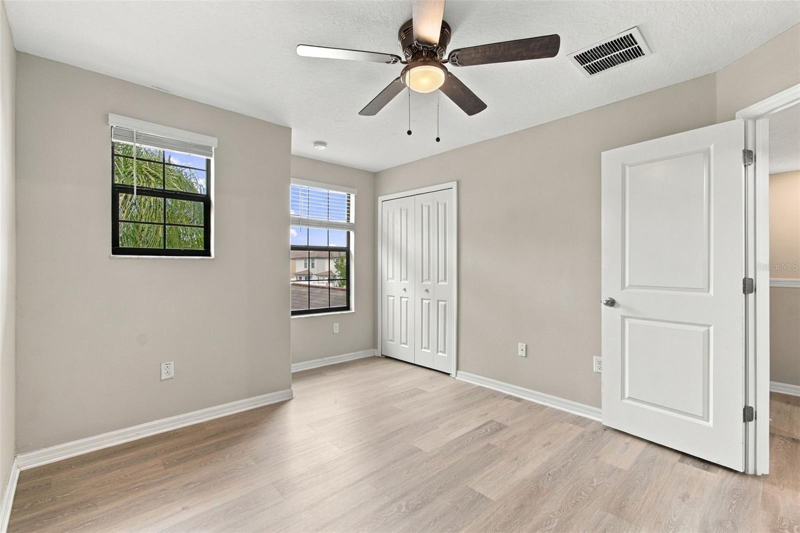 4110 CAT MINT ST — photo 21