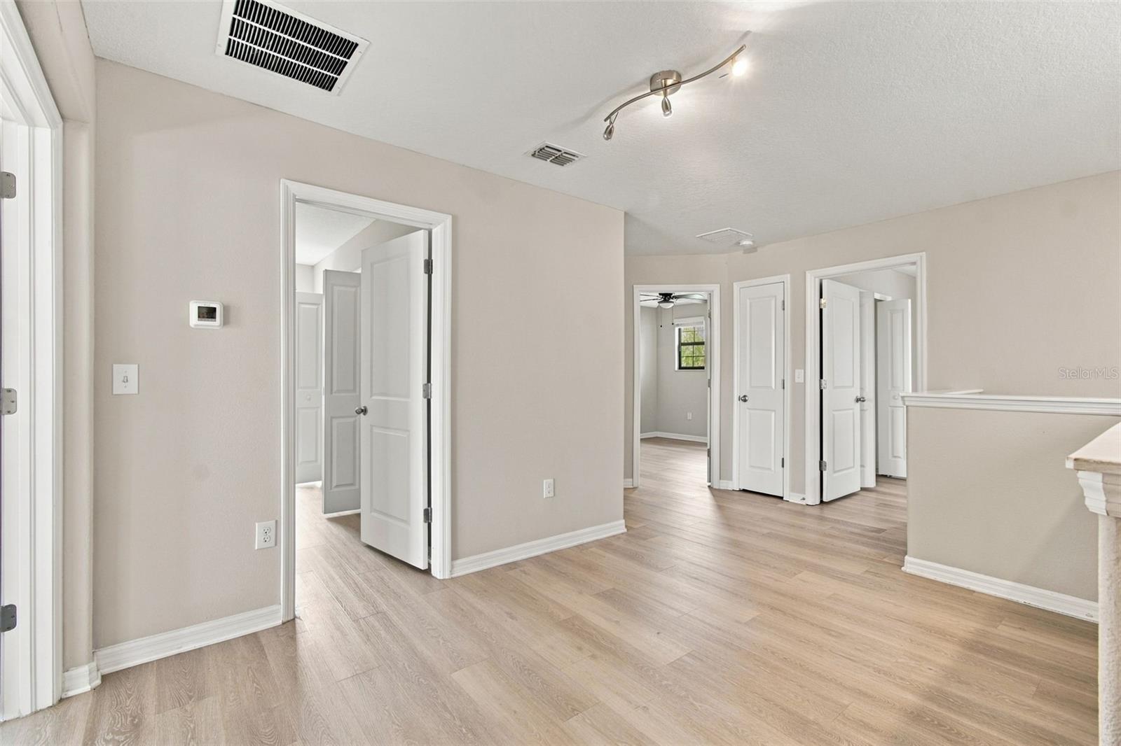 4110 CAT MINT ST — photo 15