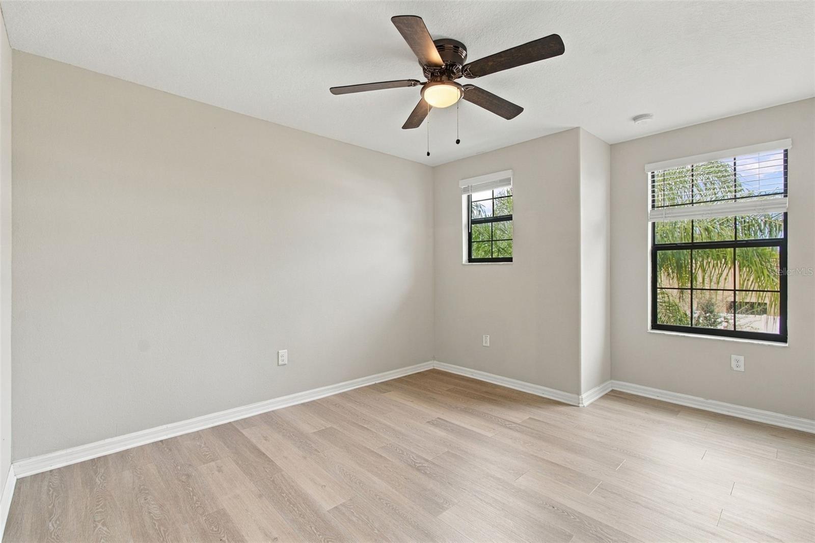 4110 CAT MINT ST — photo 20