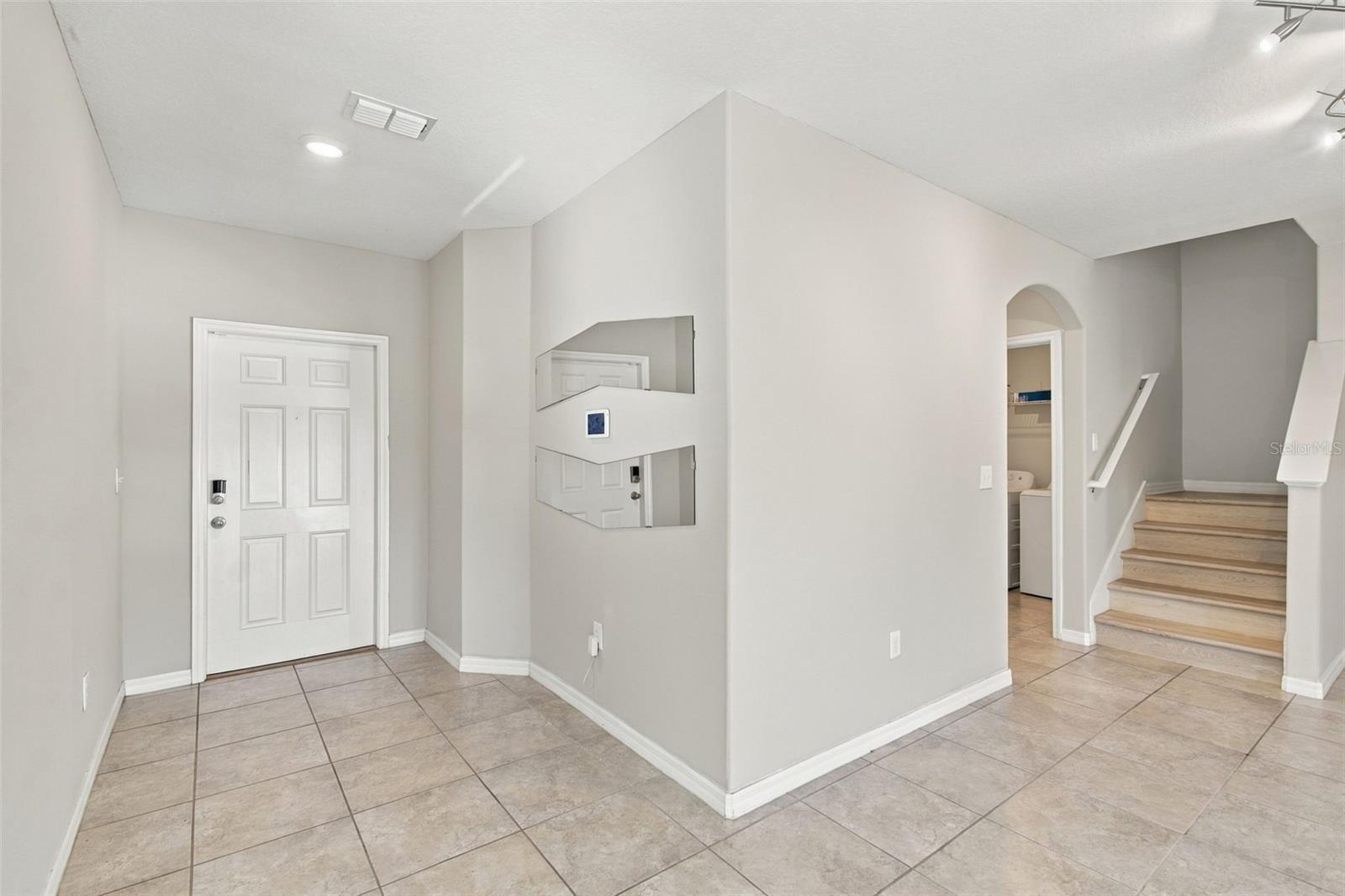 4110 CAT MINT ST — photo 3