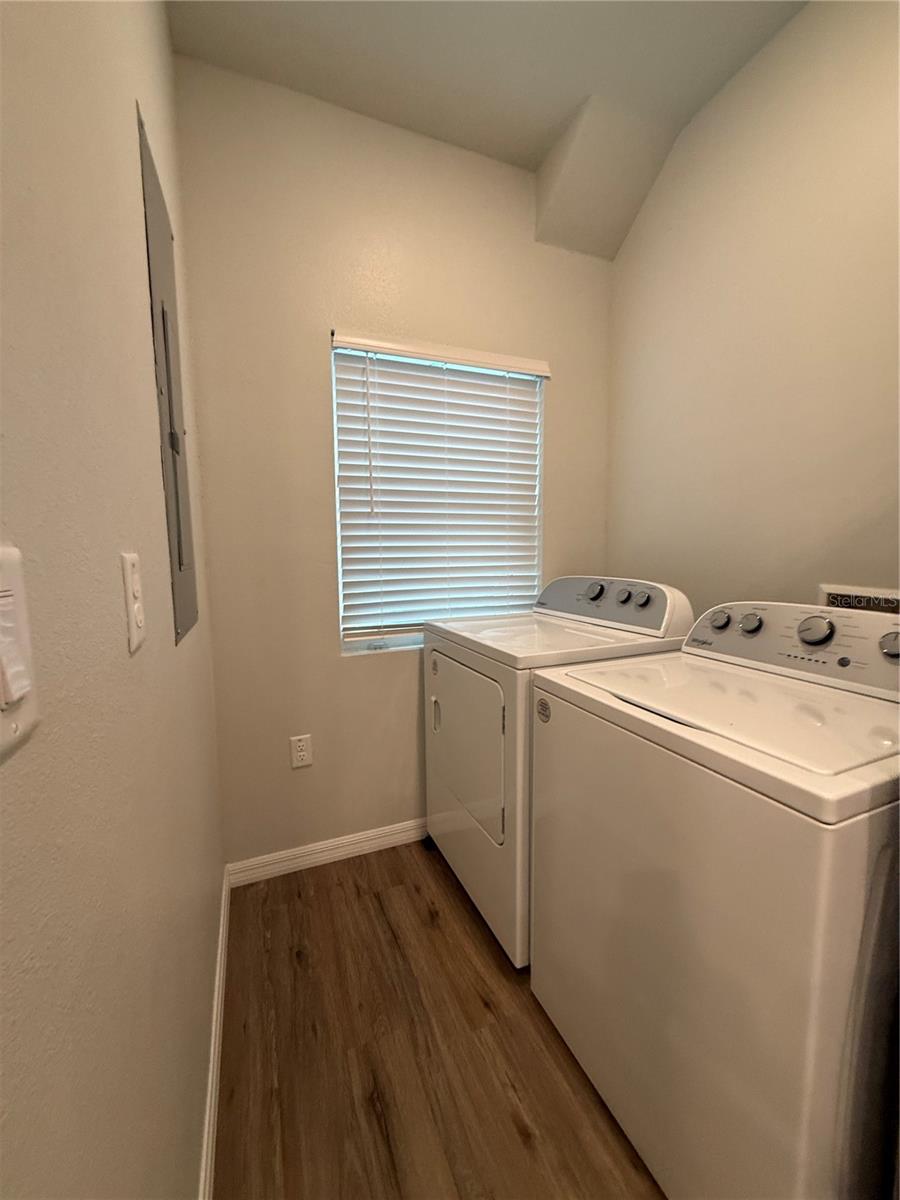 1935 OXNARD CT — photo 11