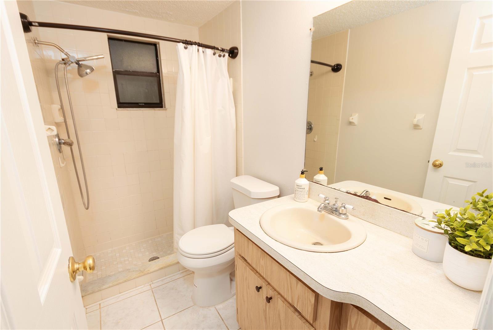 7245 KNOLL DR — photo 15