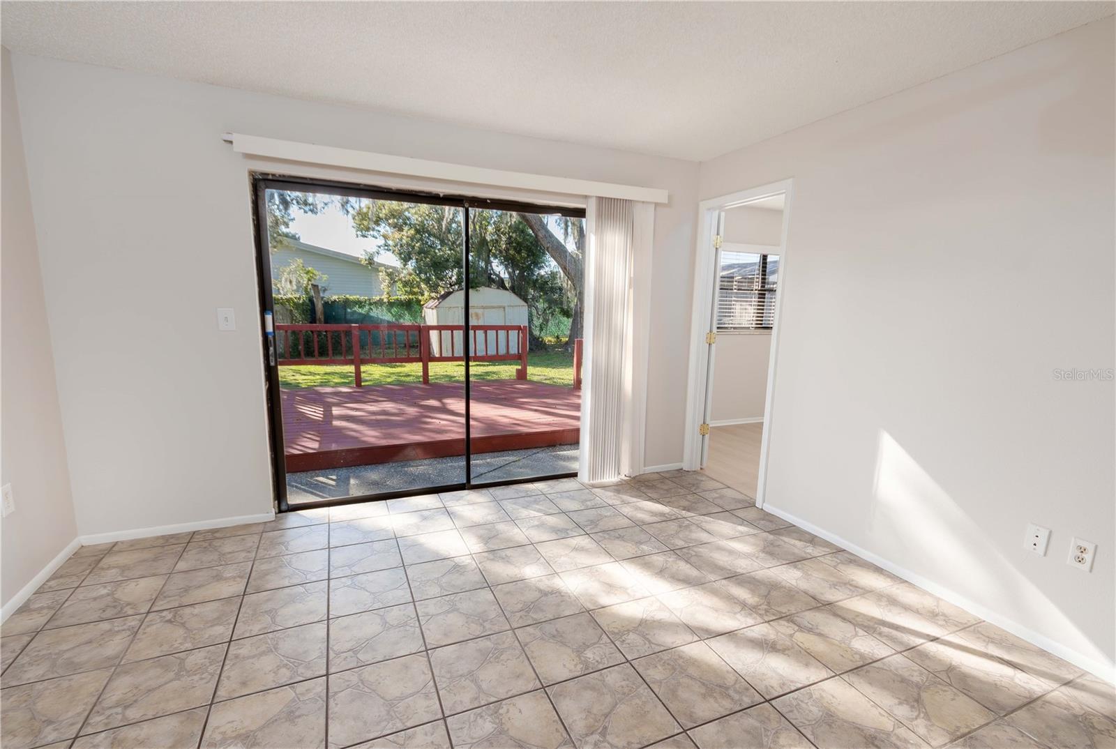 7245 KNOLL DR — photo 11