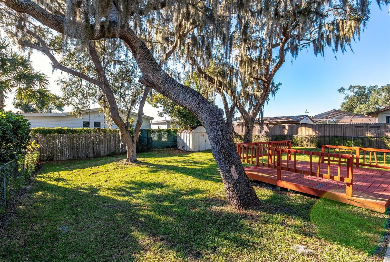 7245 KNOLL DR — photo 23
