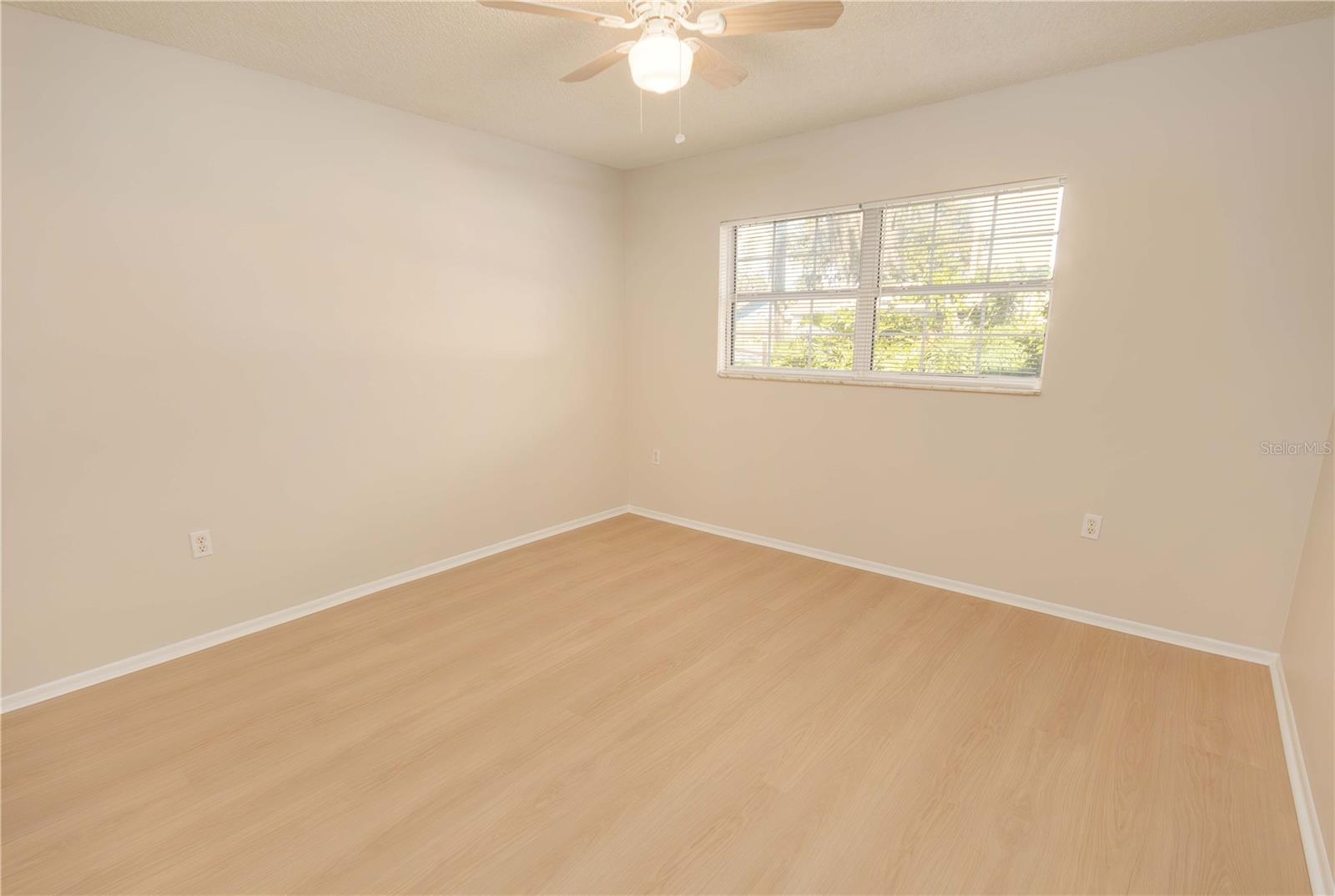 7245 KNOLL DR — photo 17