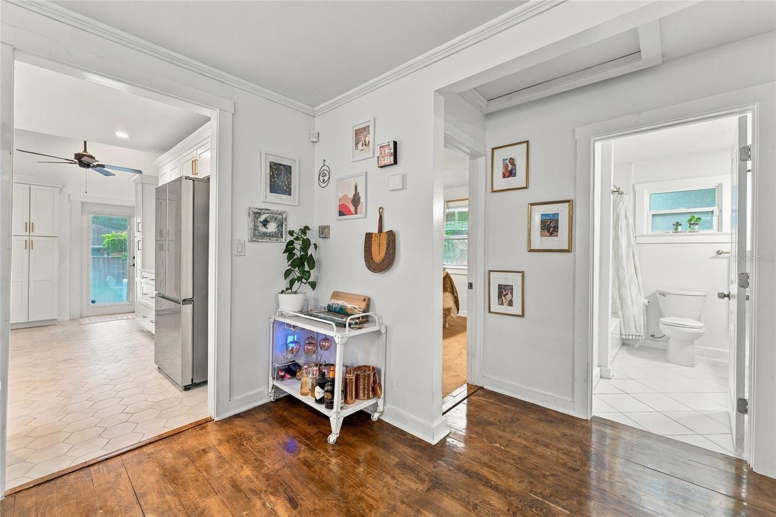 412 E HAMILTON AVE — photo 13