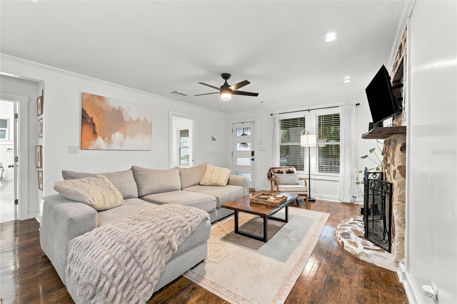 412 E HAMILTON AVE — photo 7