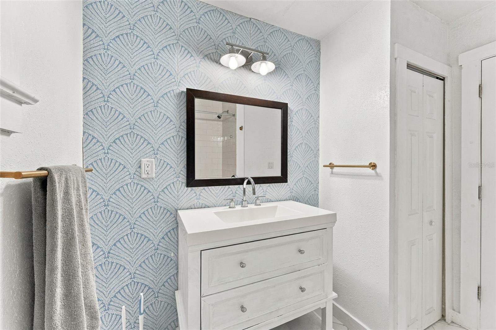412 E HAMILTON AVE — photo 21