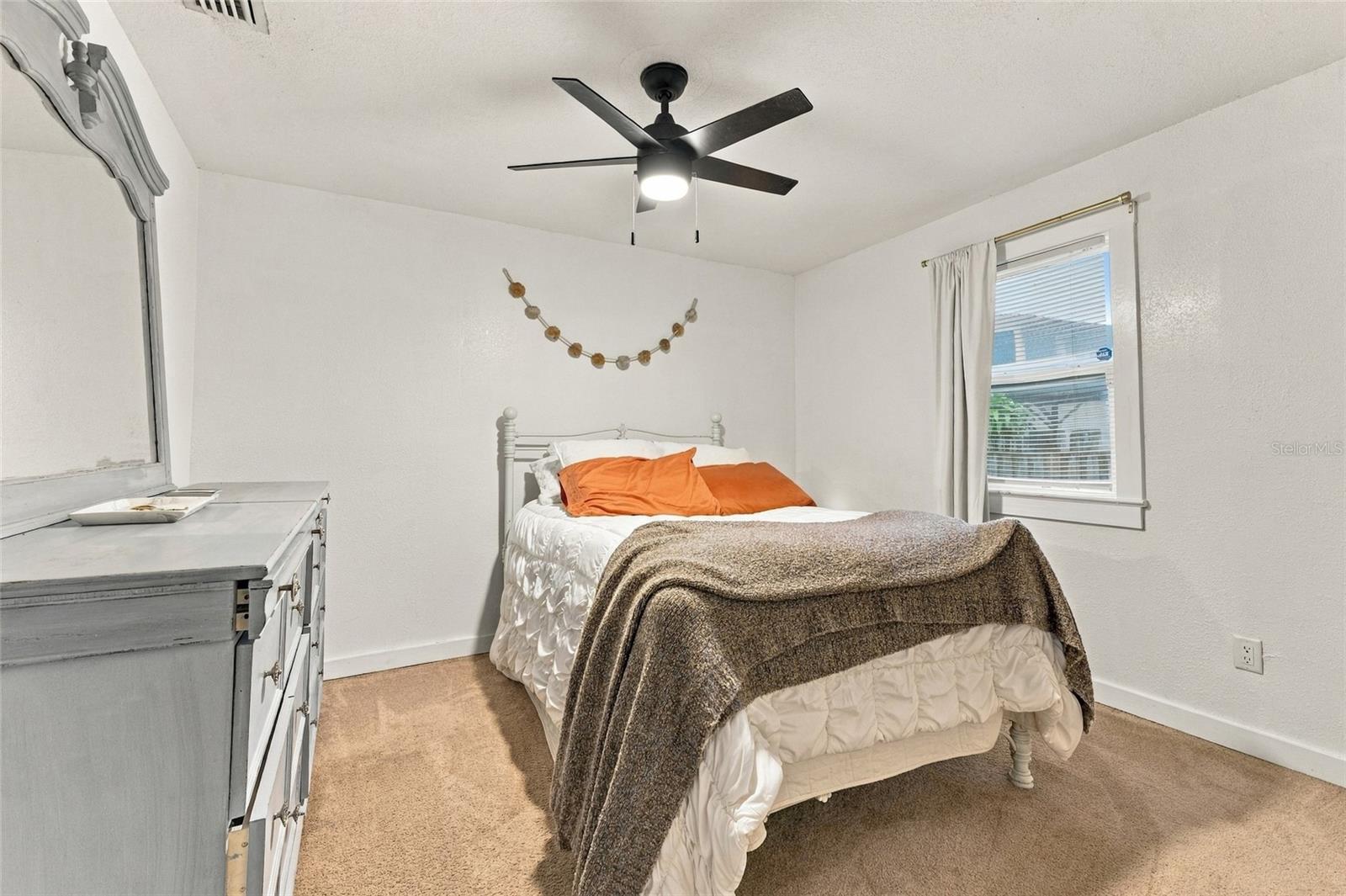 412 E HAMILTON AVE — photo 18