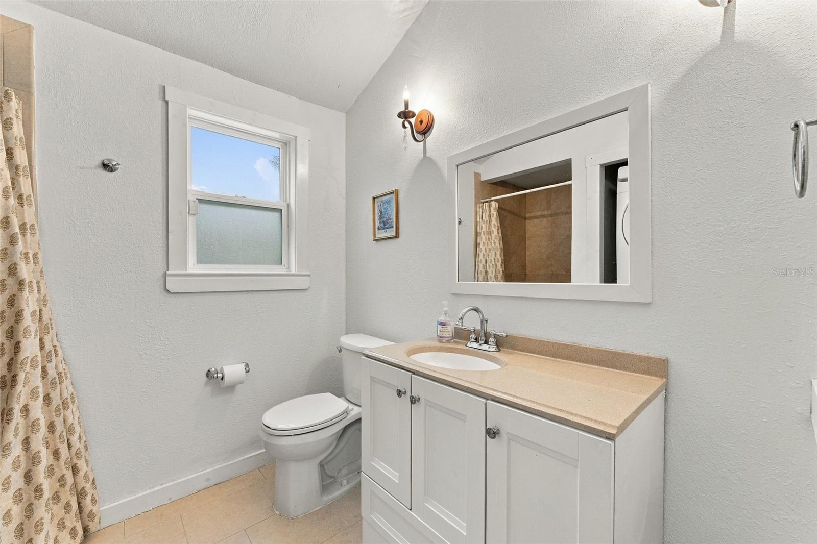 412 E HAMILTON AVE — photo 26