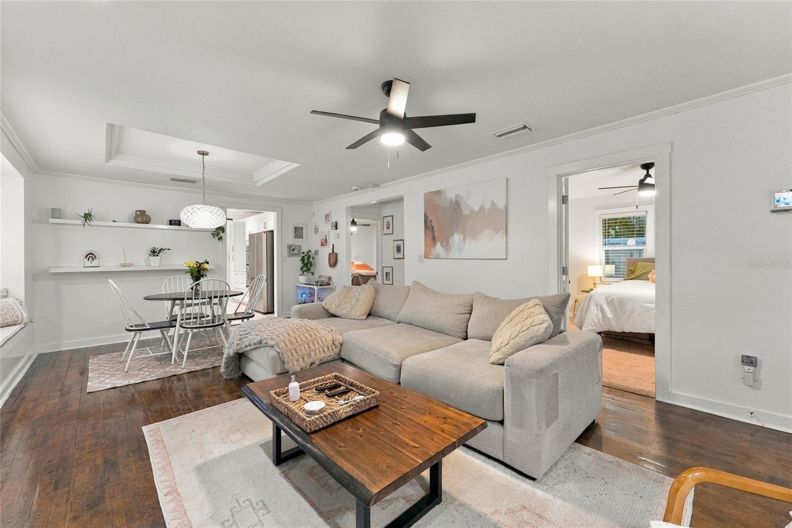 412 E HAMILTON AVE — photo 9