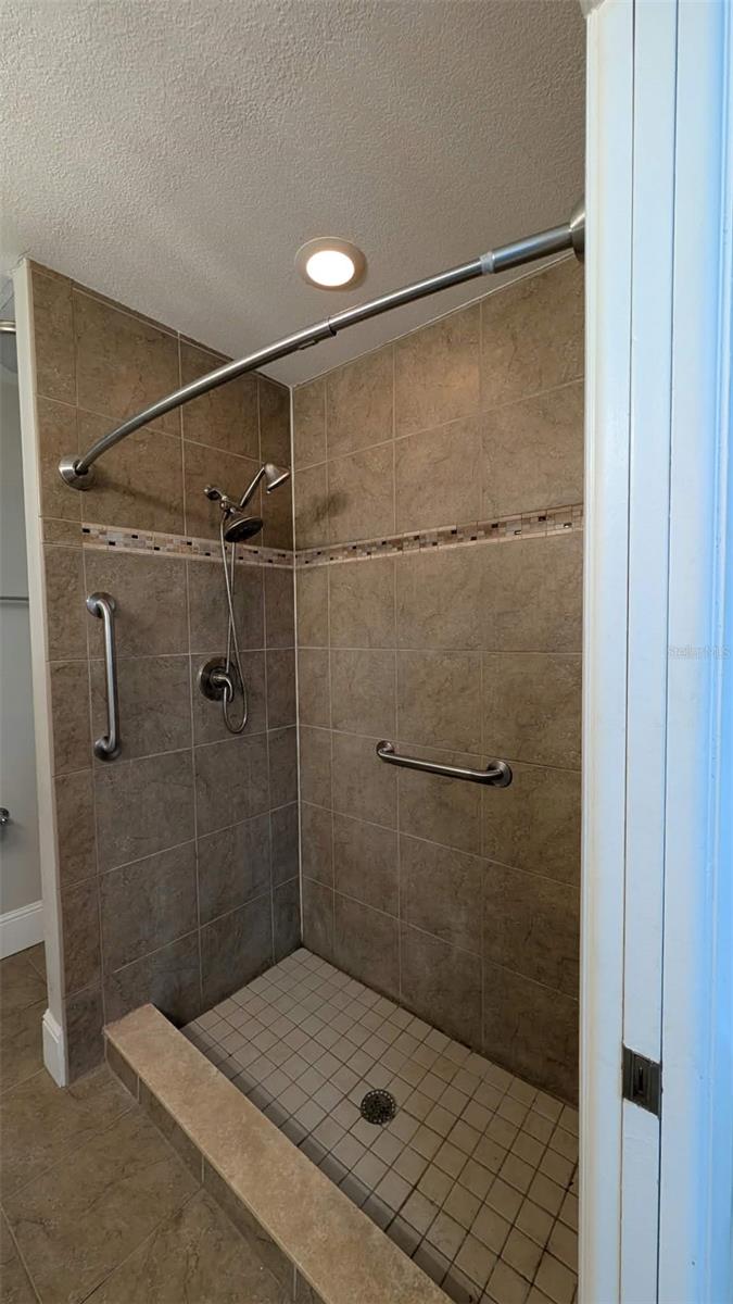 12408 GOLDEN OAK CIR — photo 42
