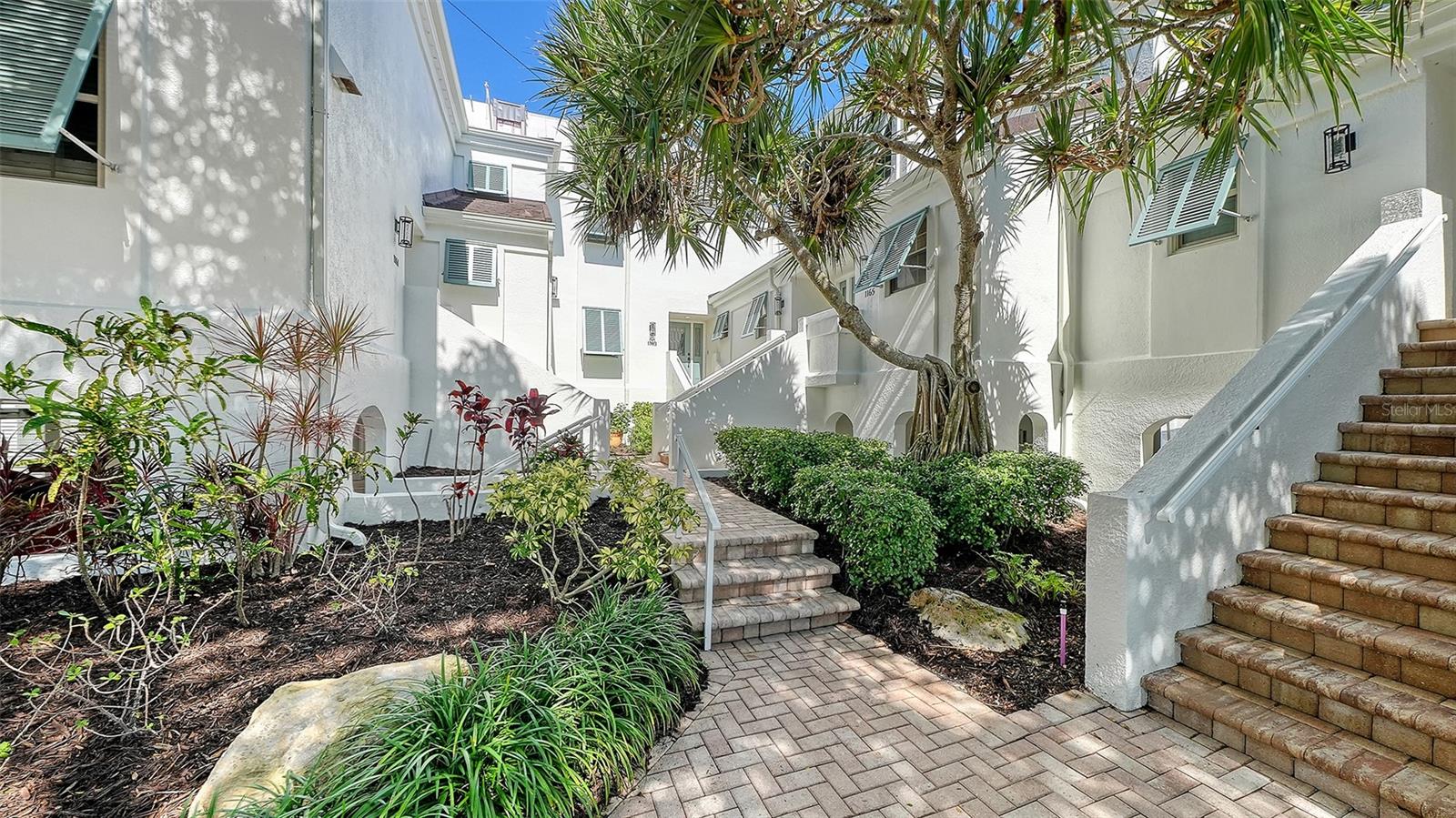 1163 COQUILLE ST #207 — photo 33