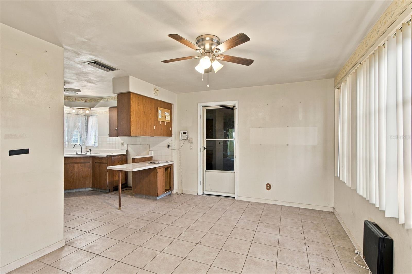 1504 NURSERY RD — photo 5
