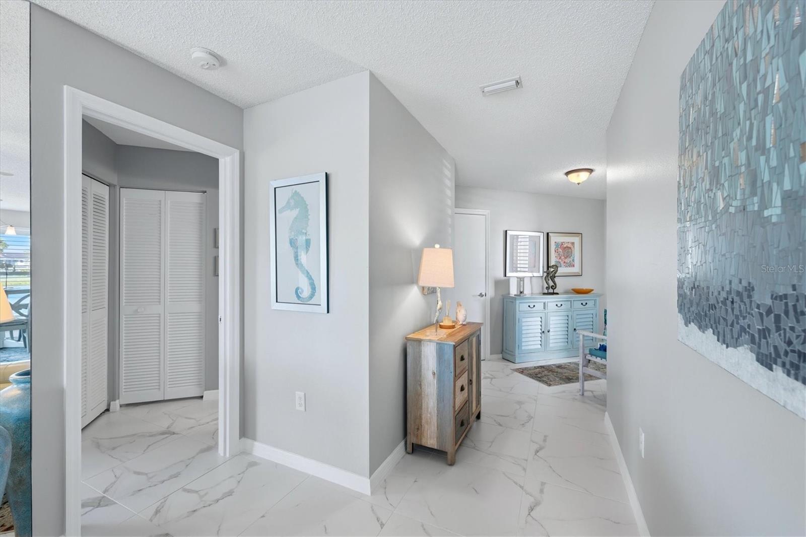 877 AUDUBON DR — photo 8