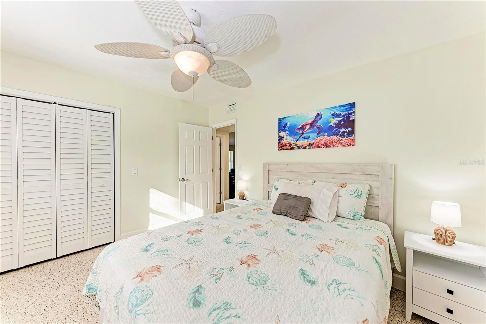 503 BAYVIEW DR — photo 24
