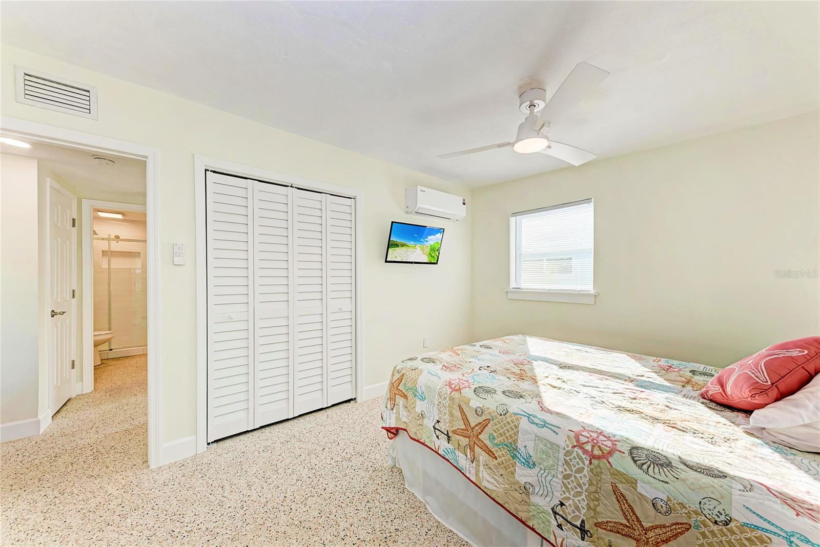 503 BAYVIEW DR — photo 27