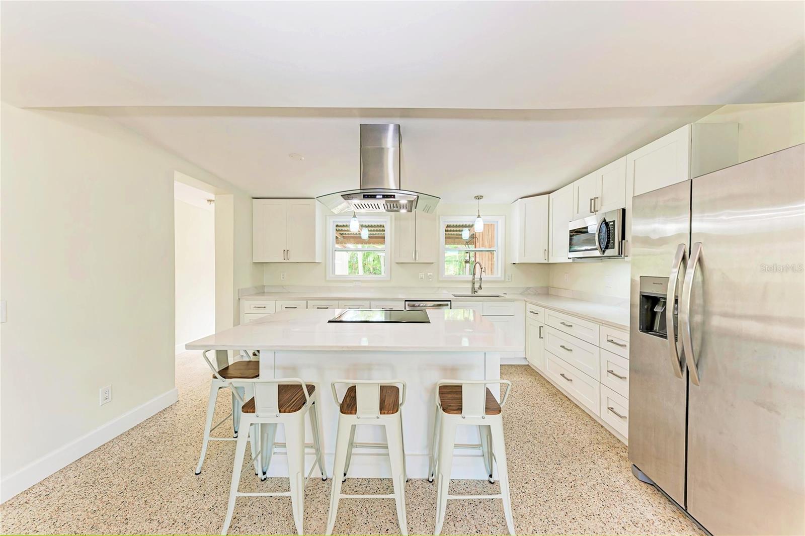 503 BAYVIEW DR — photo 14