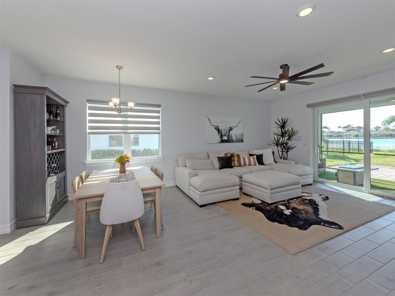 785 IBIZA LOOP — photo 2