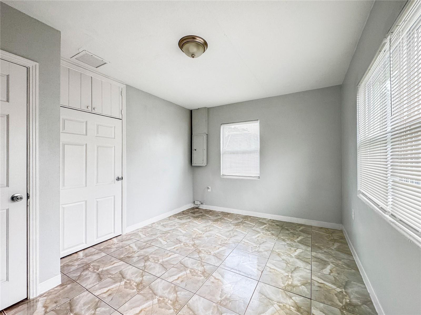 5809 MICHIGAN AVE — photo 10