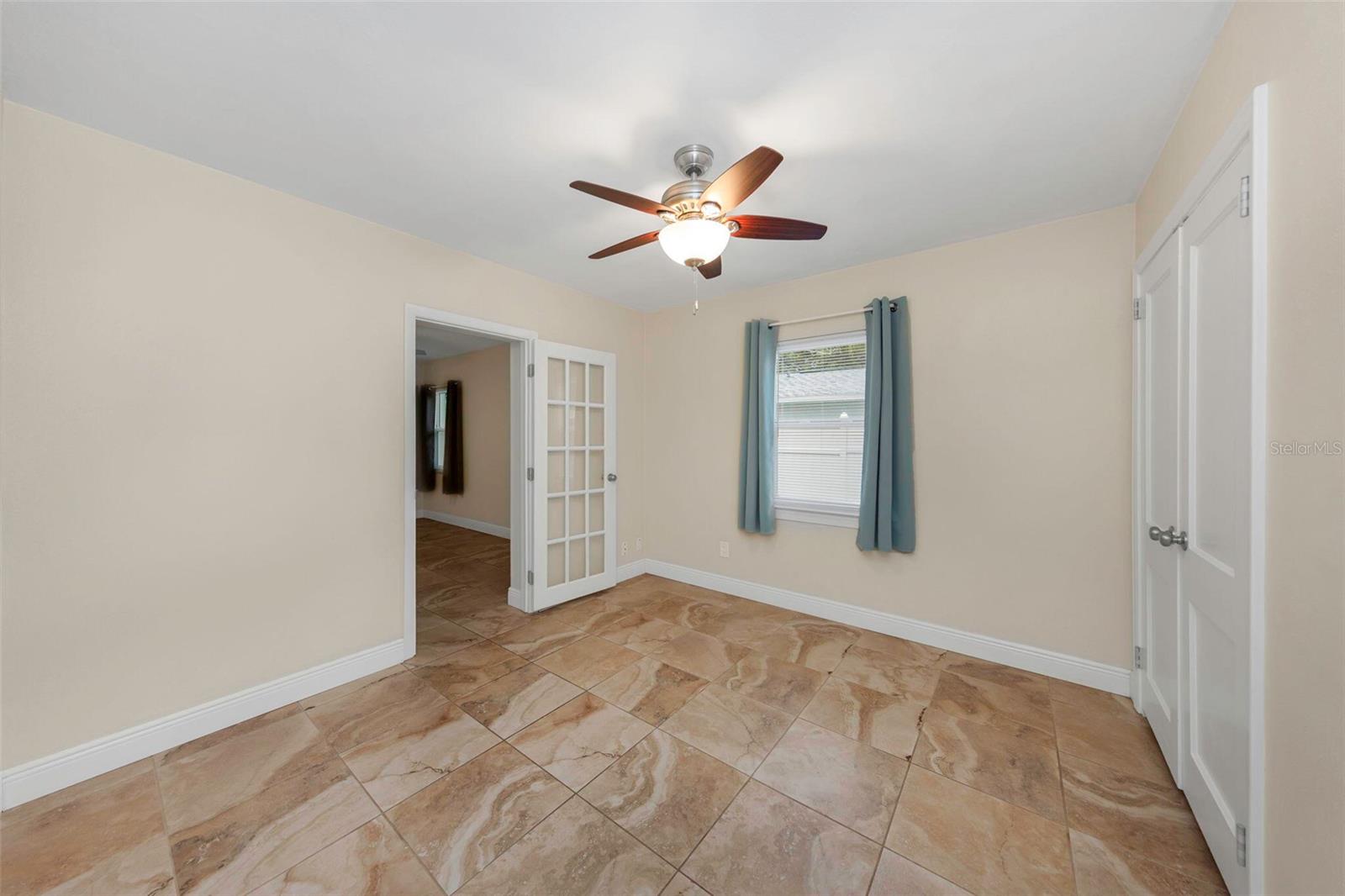 4204 W PALMIRA AVE — photo 20