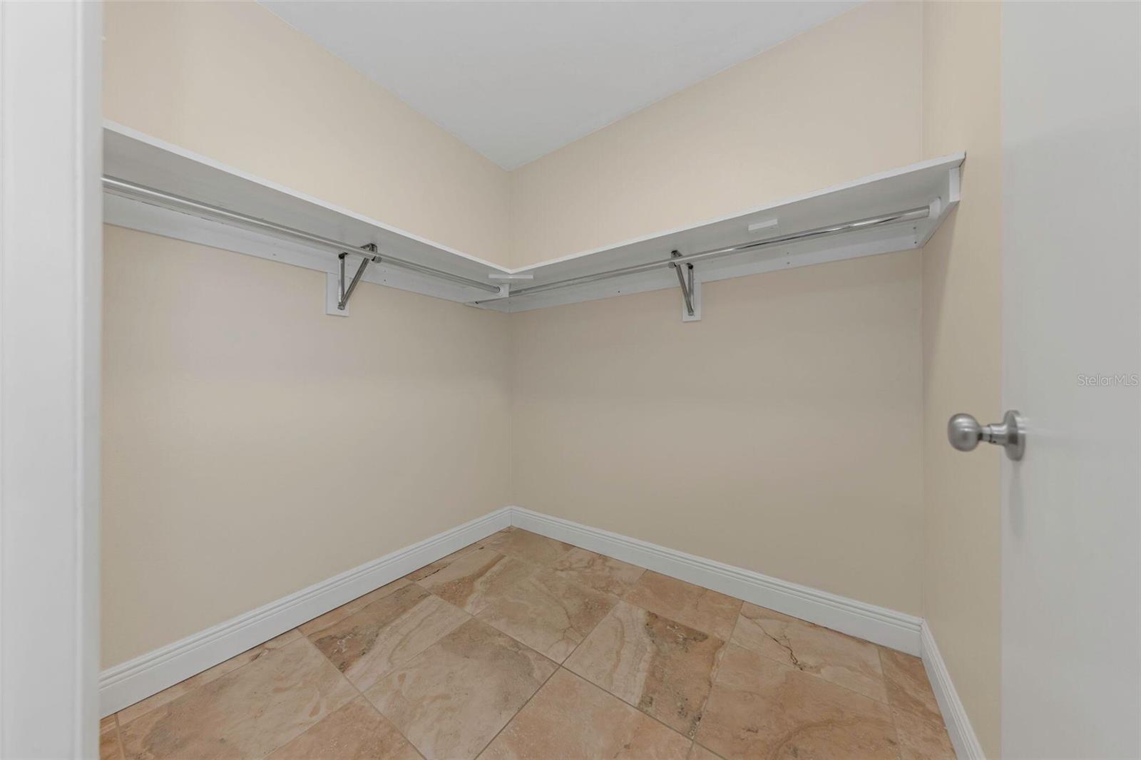 4204 W PALMIRA AVE — photo 25