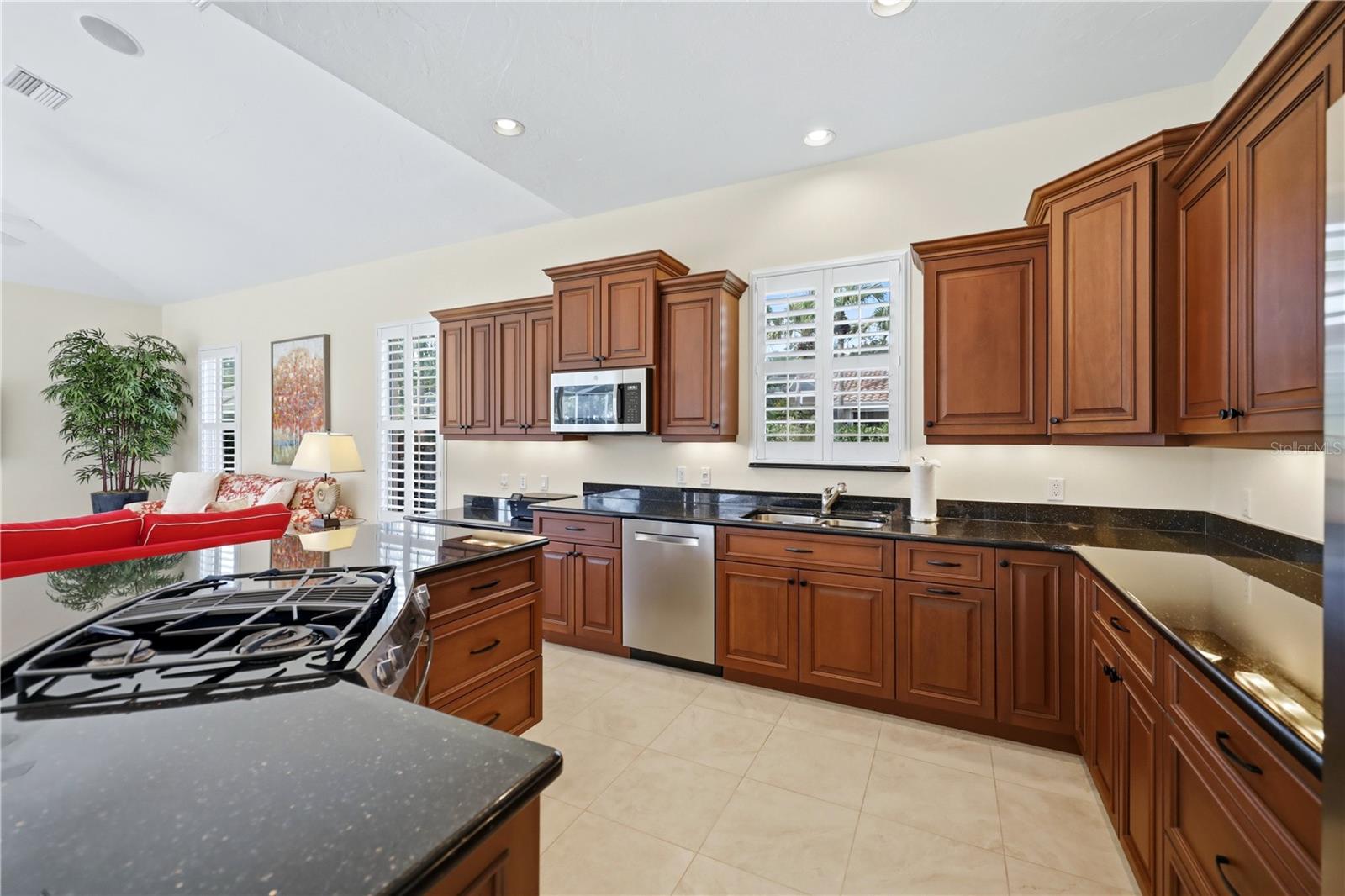7502 EATON CT — photo 7