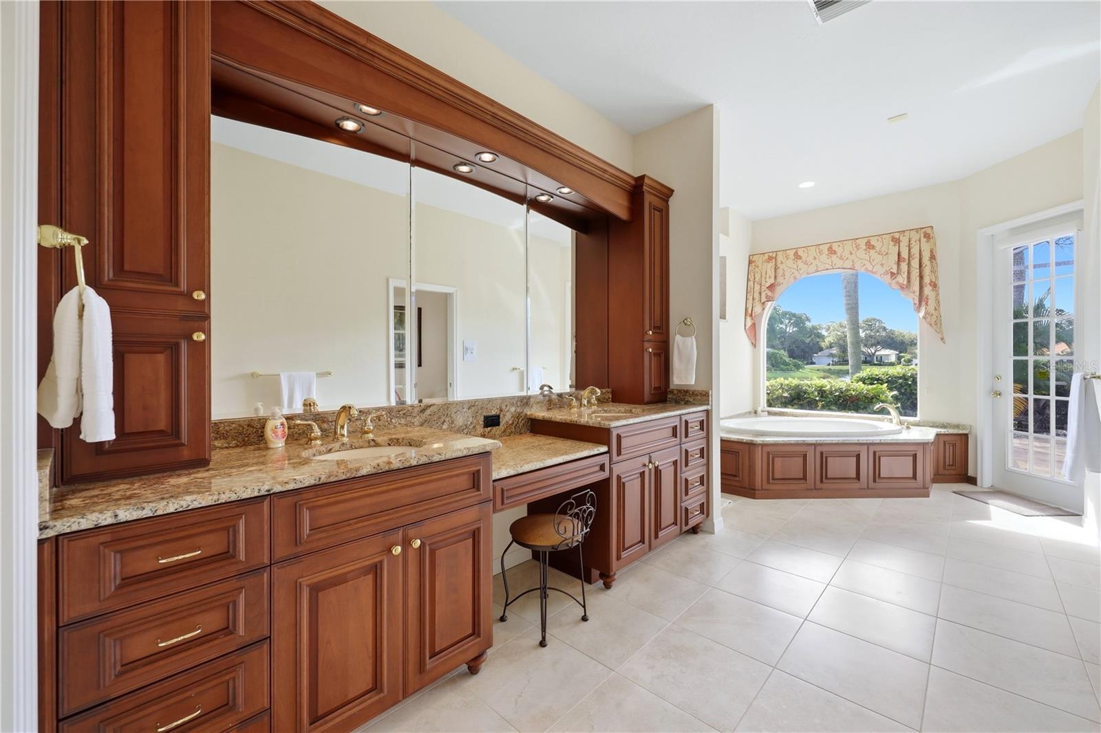 7502 EATON CT — photo 19