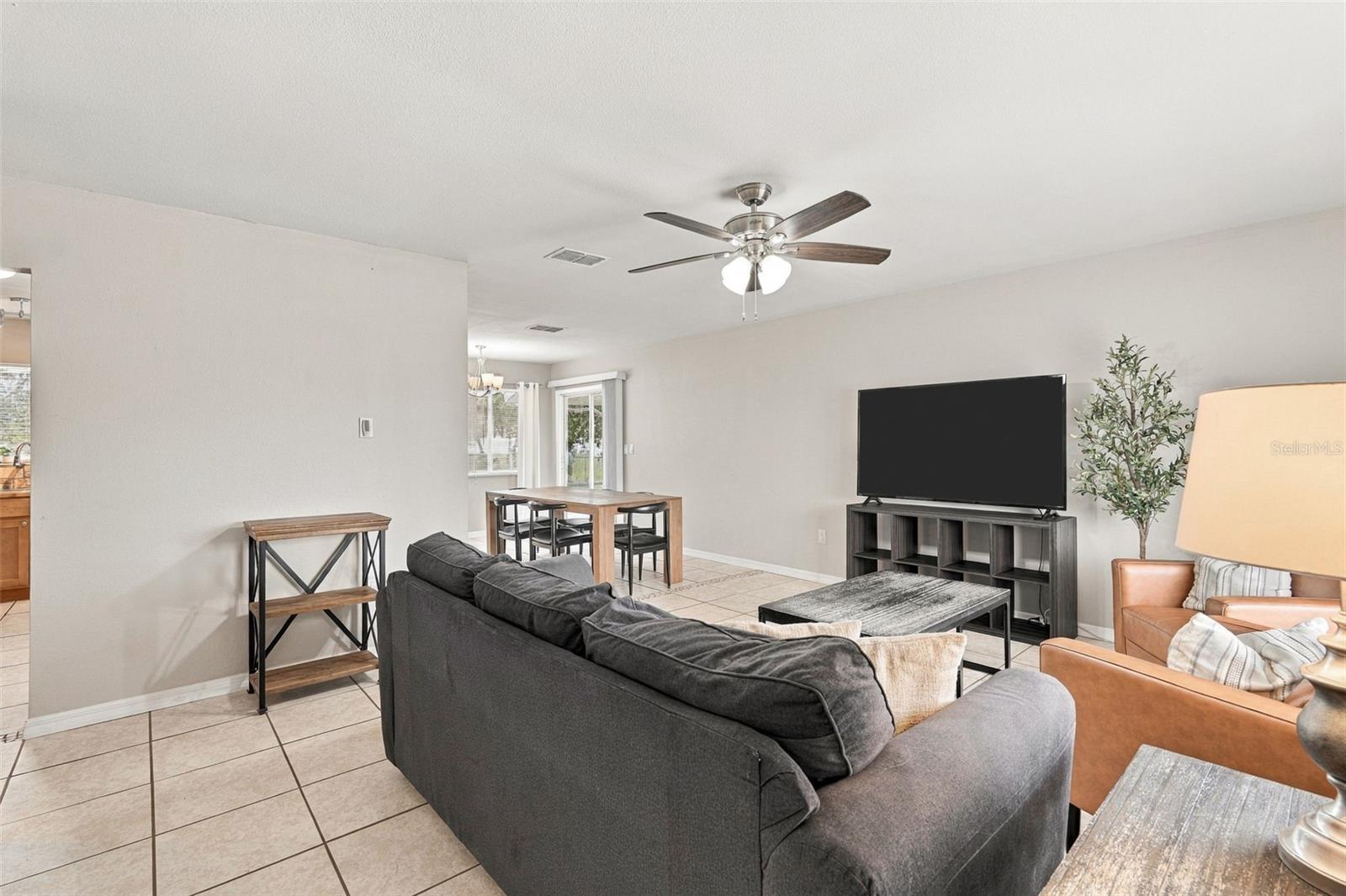 2555 PAN AMERICAN BLVD — photo 9