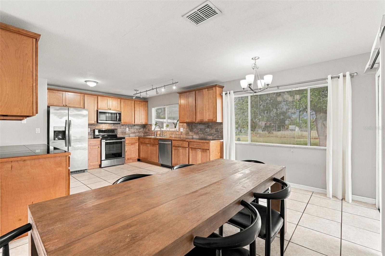 2555 PAN AMERICAN BLVD — photo 13