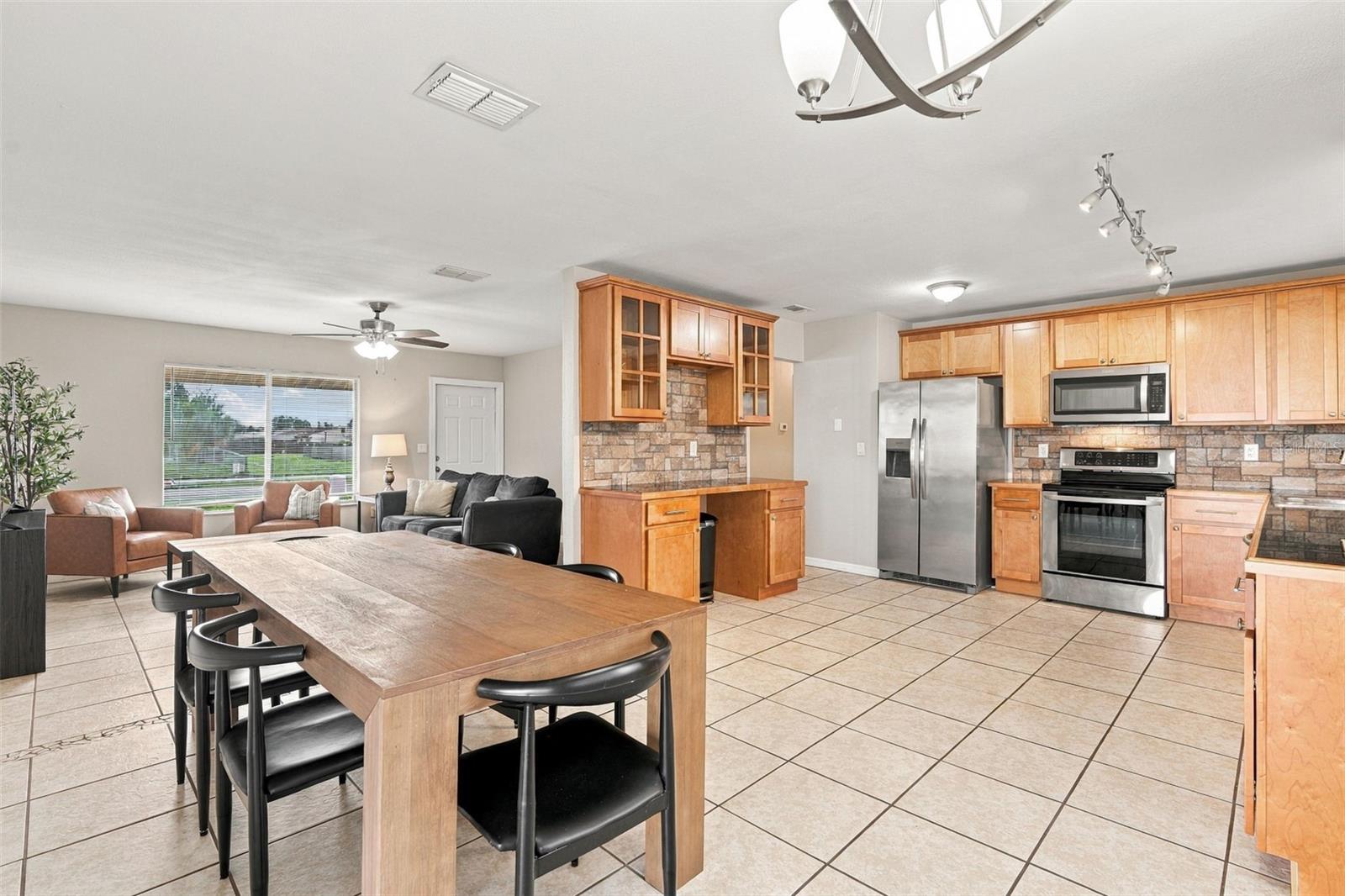2555 PAN AMERICAN BLVD — photo 15