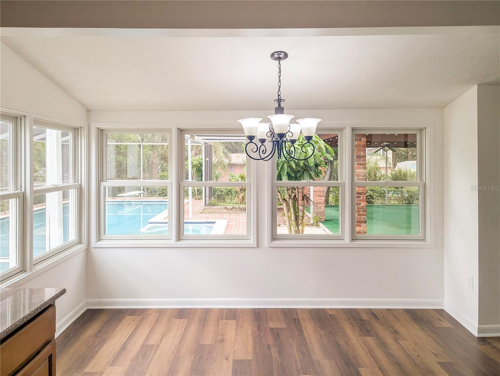 1302 RUSTLEWOOD DR — photo 9