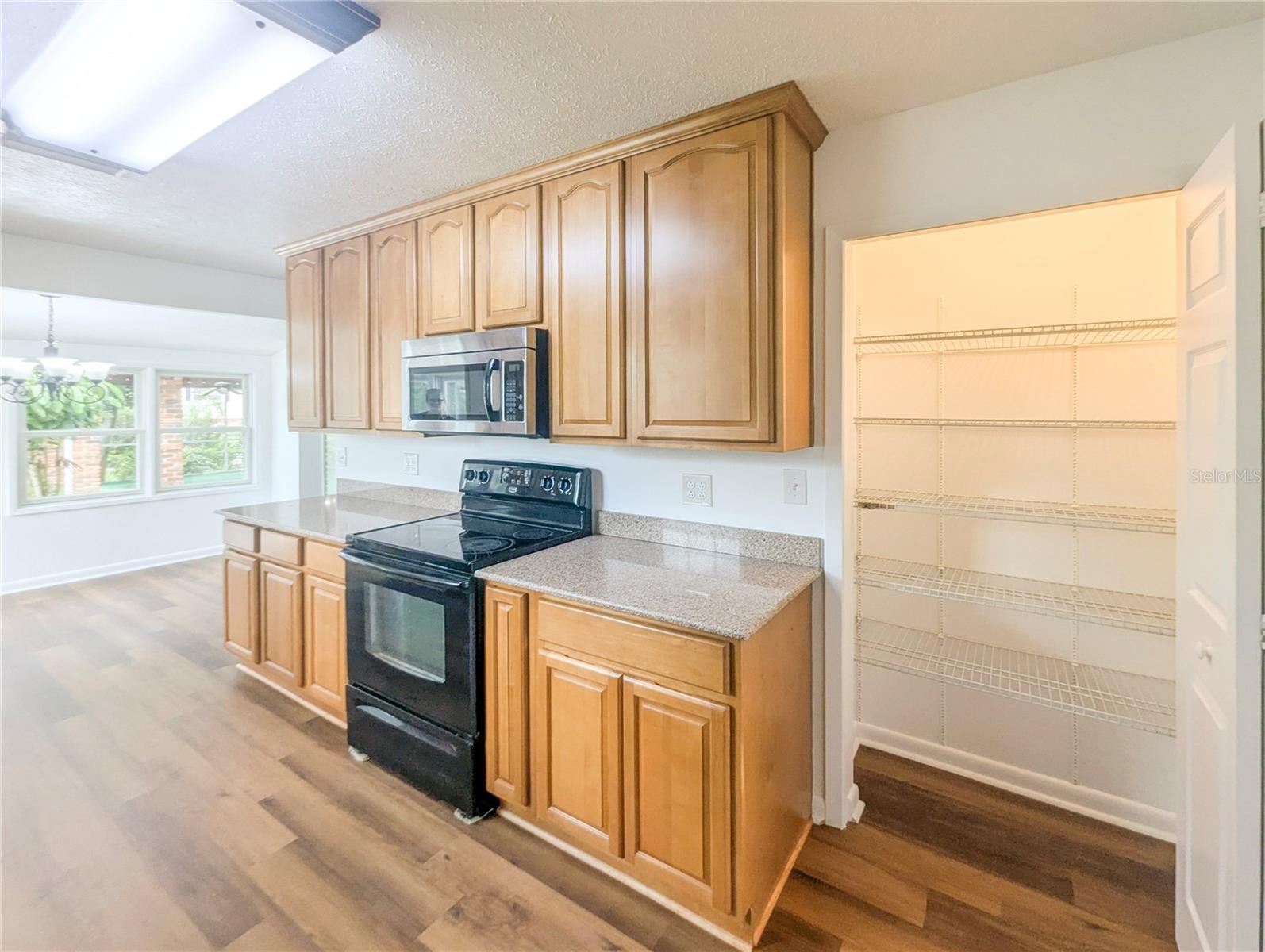 1302 RUSTLEWOOD DR — photo 8