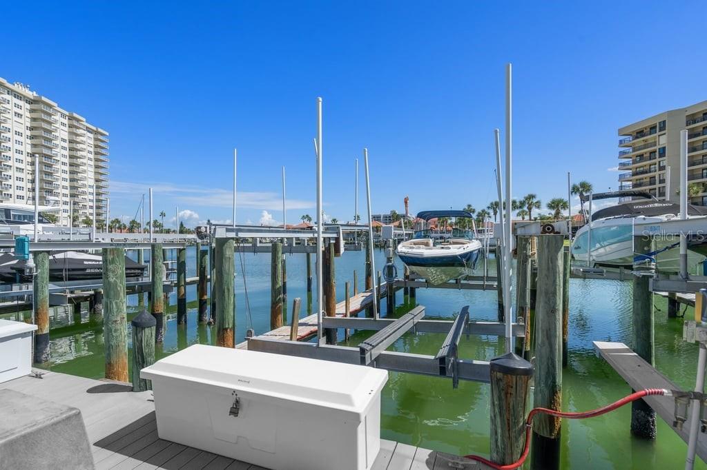 1660 GULF BLVD #706 — photo 38