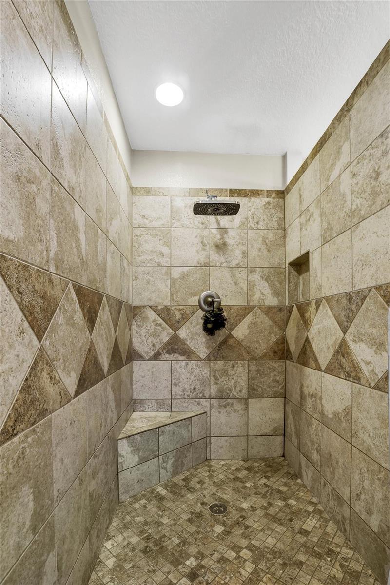 302 N WEBB RD — photo 23