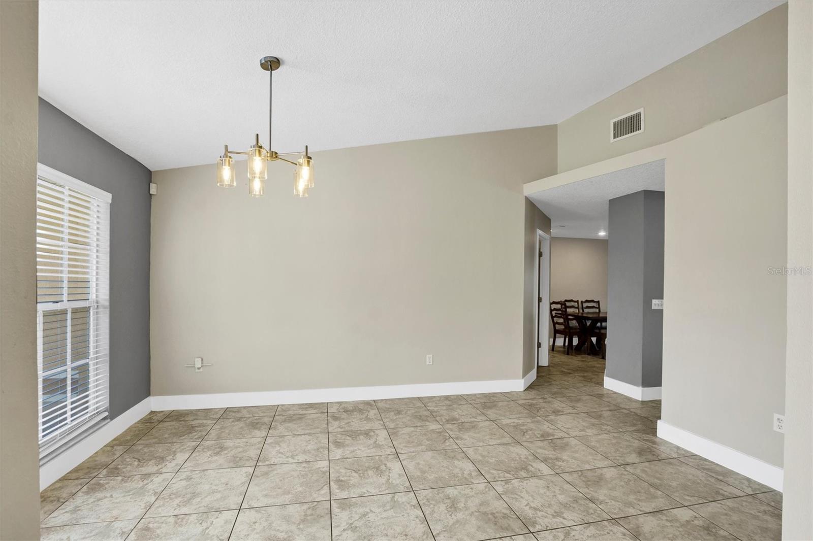 302 N WEBB RD — photo 6