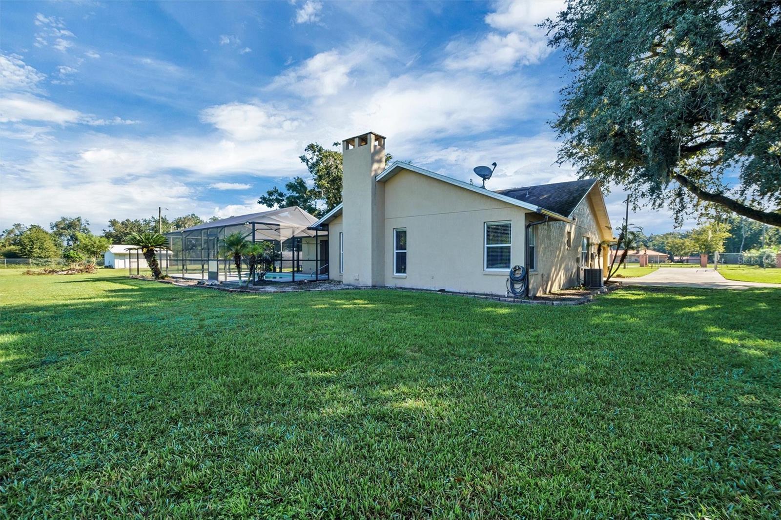 302 N WEBB RD — photo 36