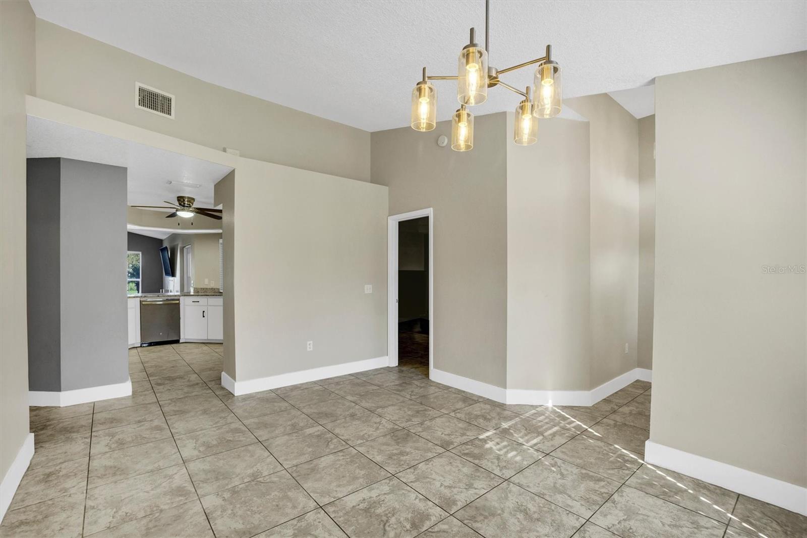 302 N WEBB RD — photo 9