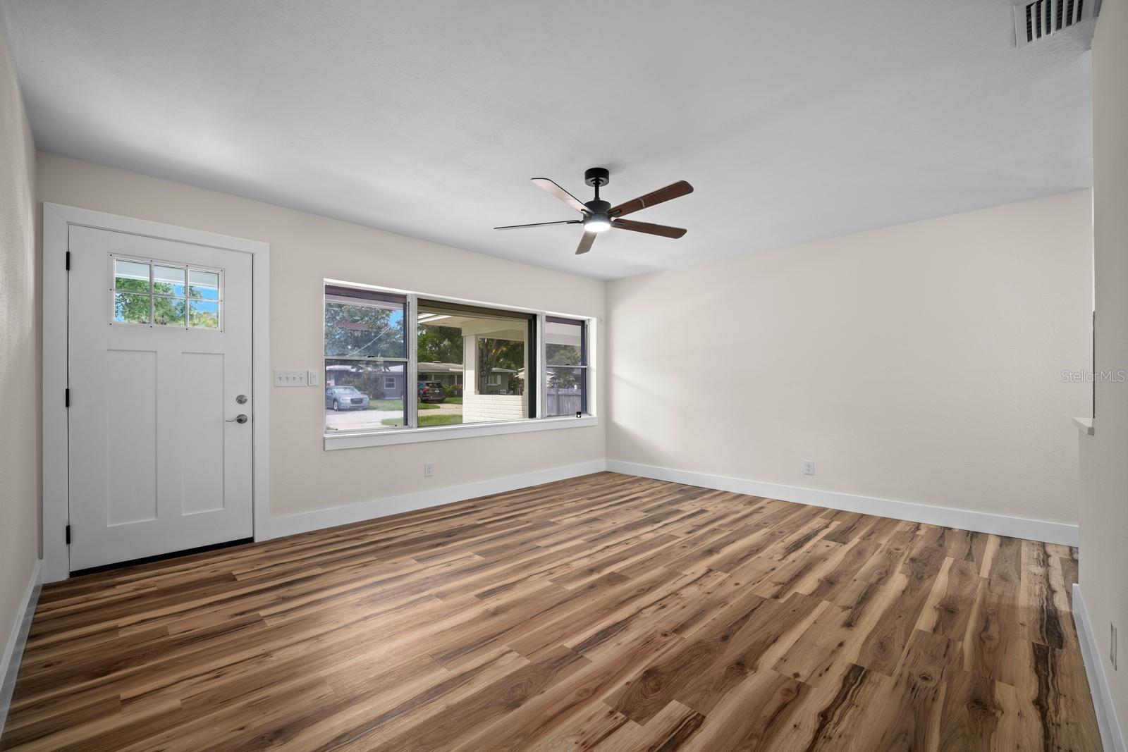 4512 S LOIS AVE — photo 7