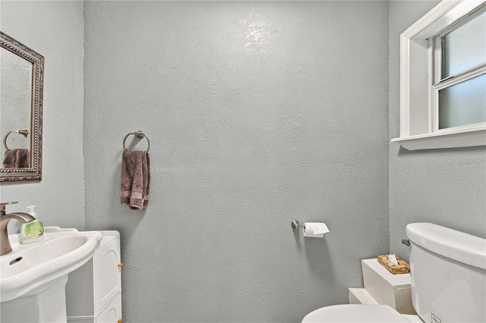 2168 KENT AVE — photo 46