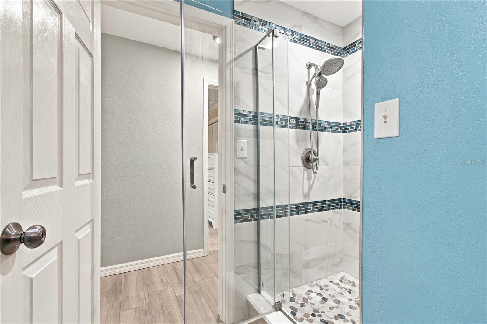 2168 KENT AVE — photo 31