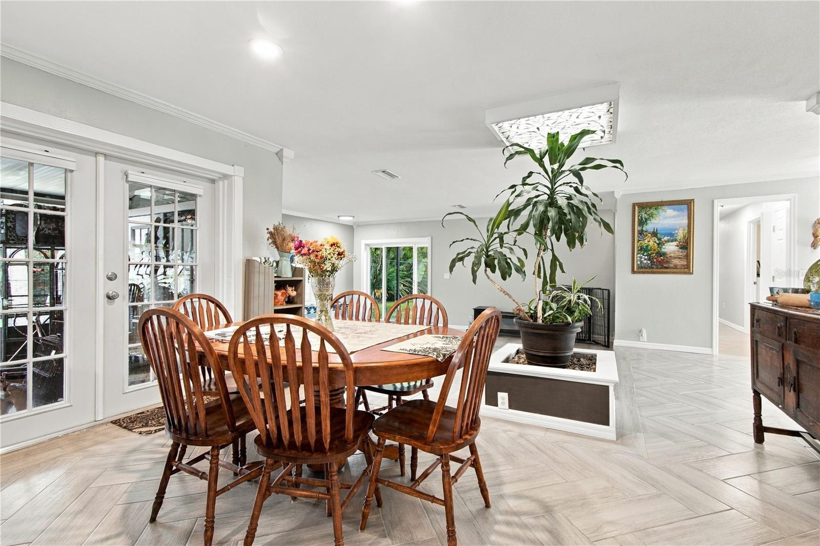 2168 KENT AVE — photo 13