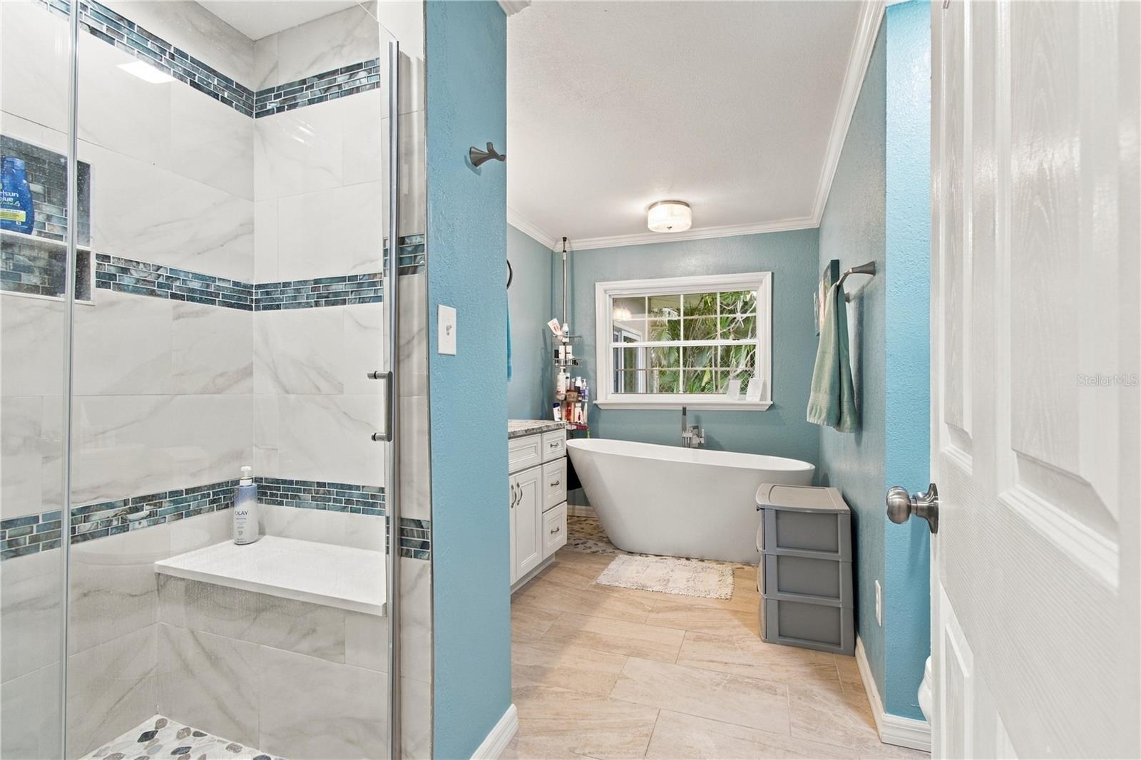 2168 KENT AVE — photo 30