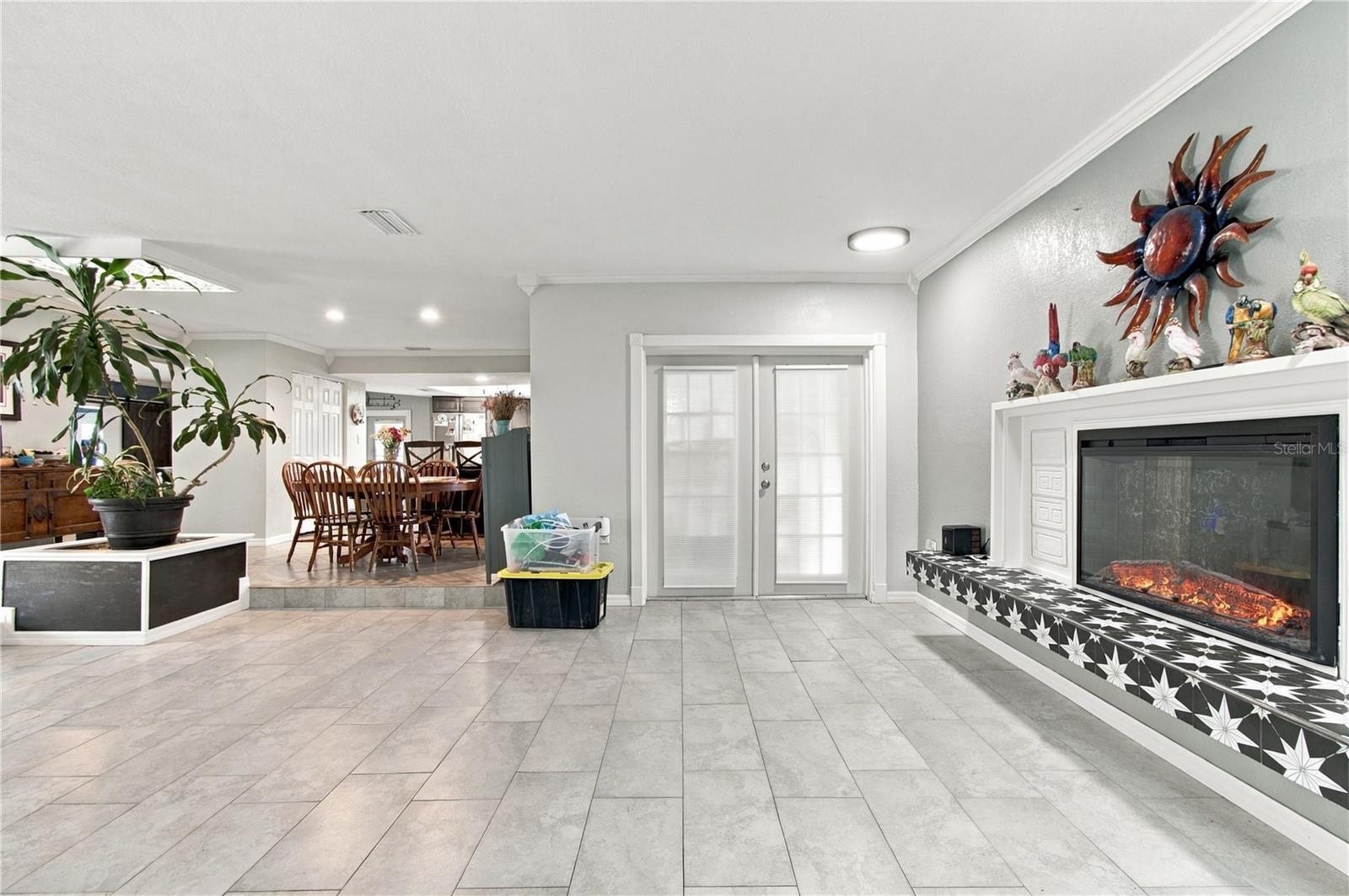 2168 KENT AVE — photo 7