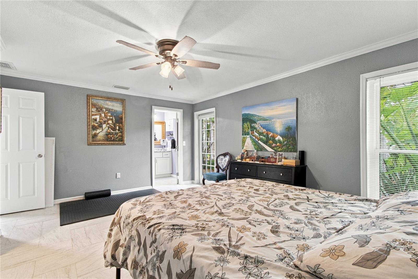 2168 KENT AVE — photo 39