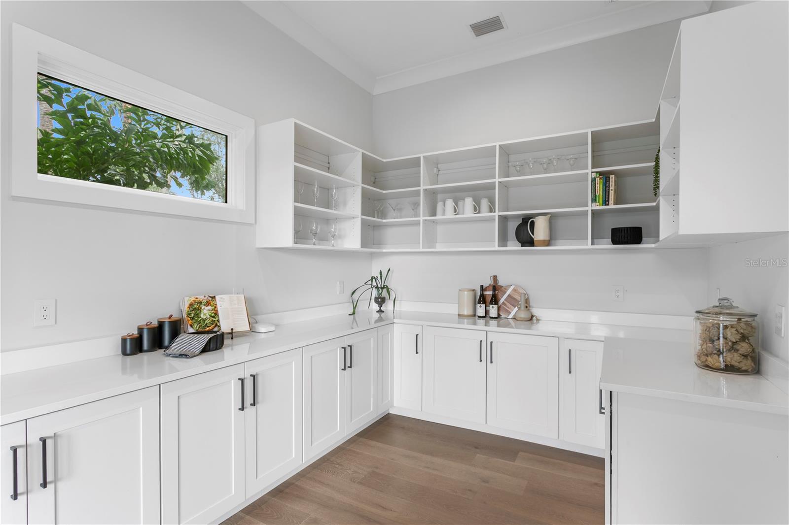 790 CORDOVA BLVD NE — photo 19
