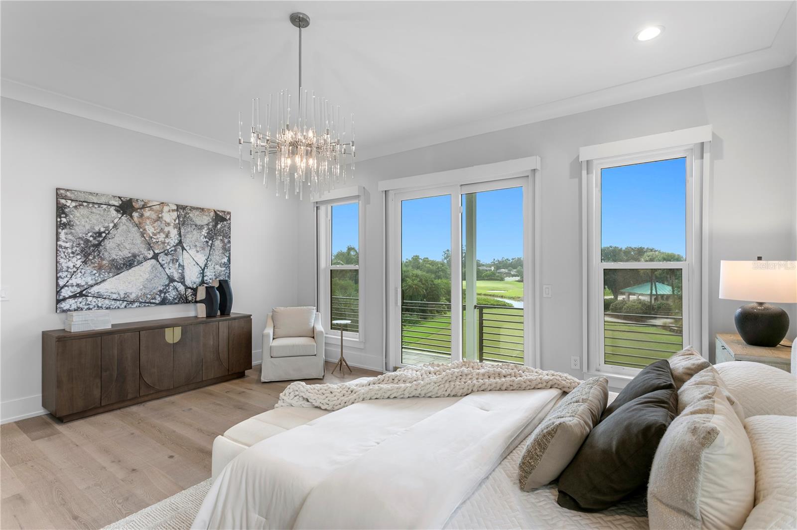 790 CORDOVA BLVD NE — photo 33