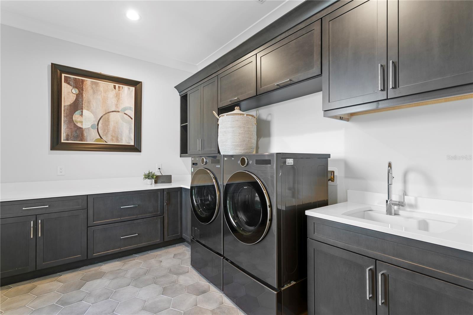 790 CORDOVA BLVD NE — photo 50