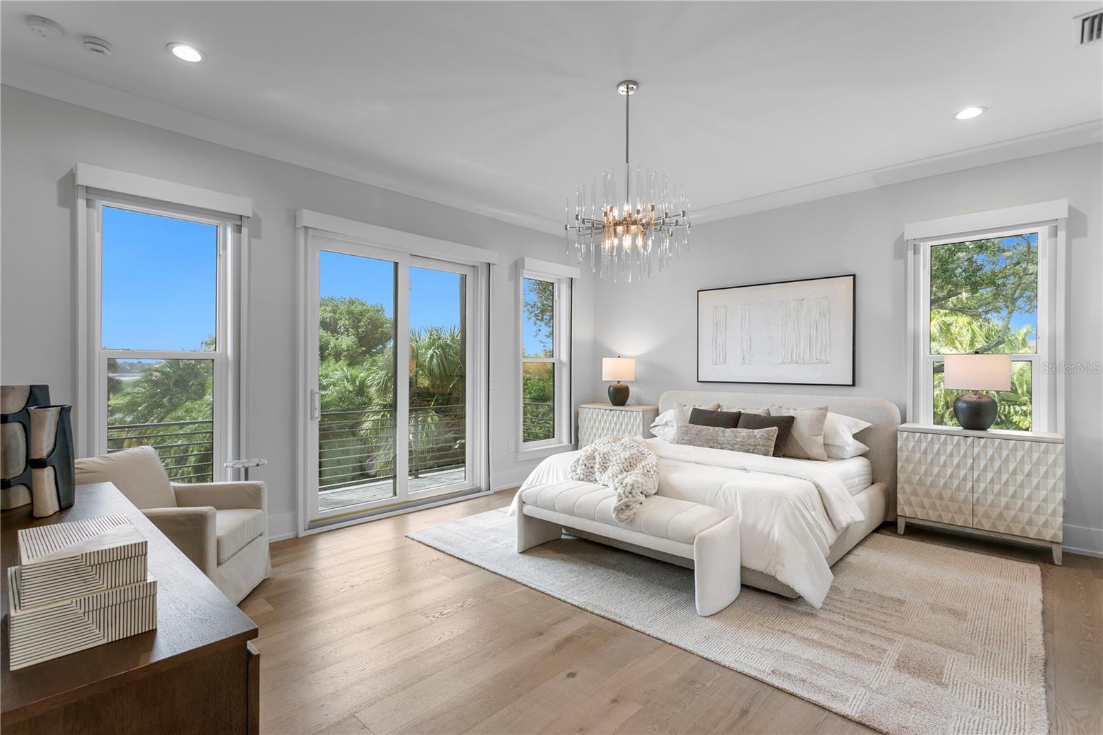 790 CORDOVA BLVD NE — photo 30